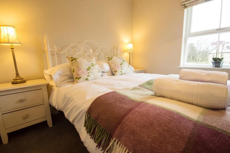 Haddon Cottage - Darwin Lake Holiday Village Матлок Экстерьер фото