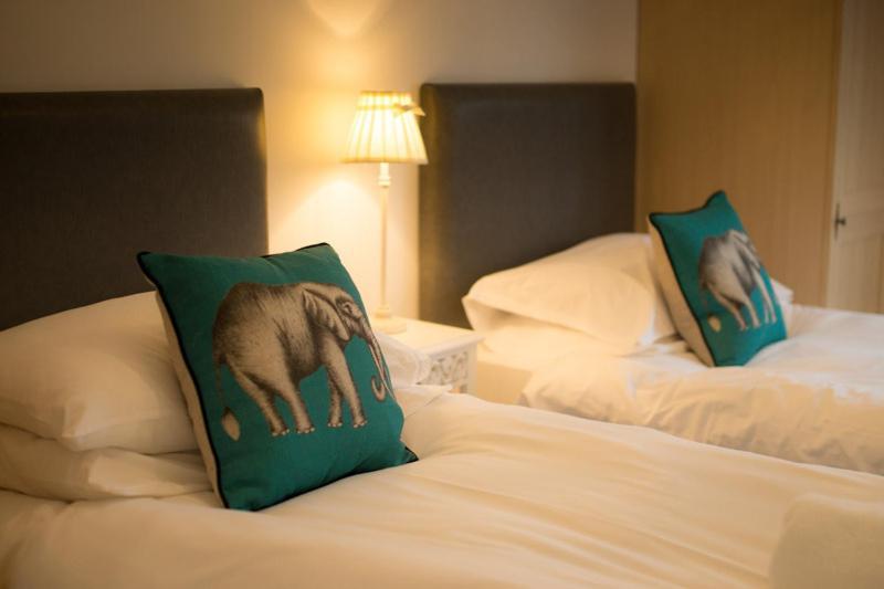 Haddon Cottage - Darwin Lake Holiday Village Матлок Экстерьер фото