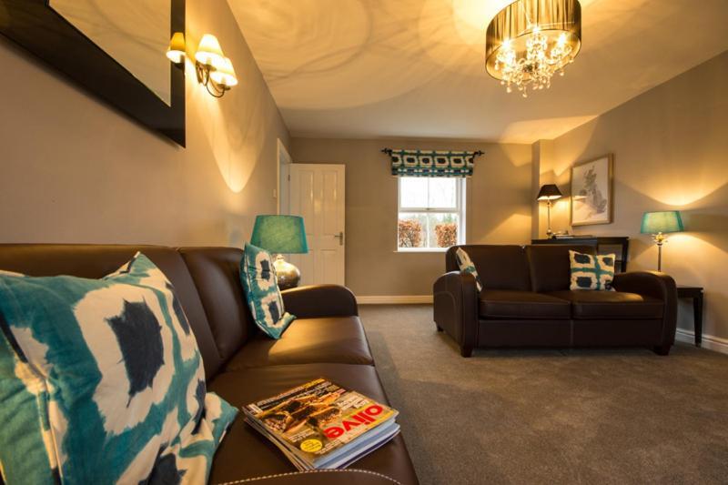 Haddon Cottage - Darwin Lake Holiday Village Матлок Экстерьер фото